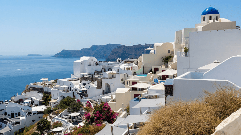 Santorini Travel Guide: Tips for Unforgettable&nbsp;Experiences